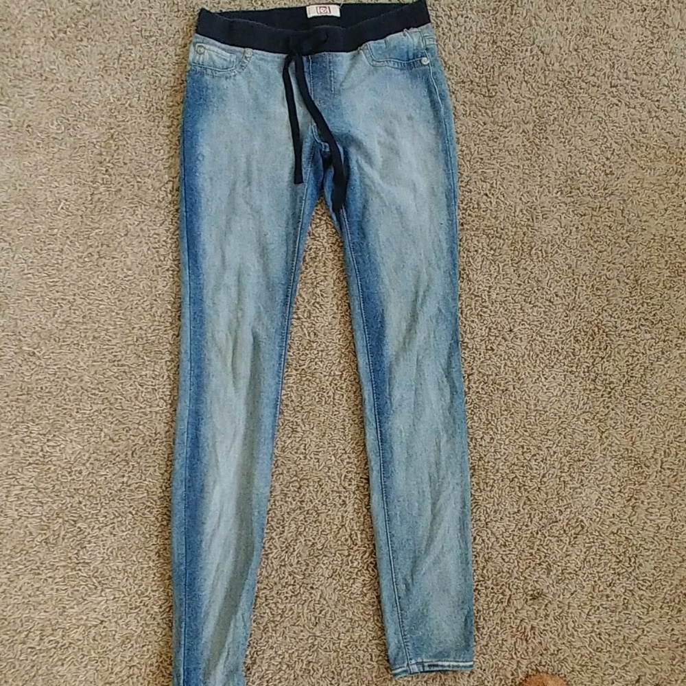 L.E.I. Jegging